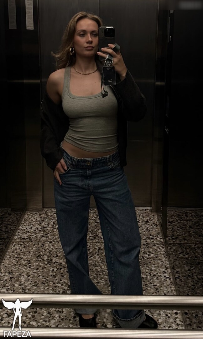 Carla Sophie Schell