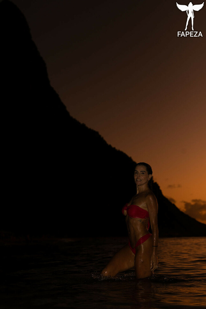 Deborah Secco